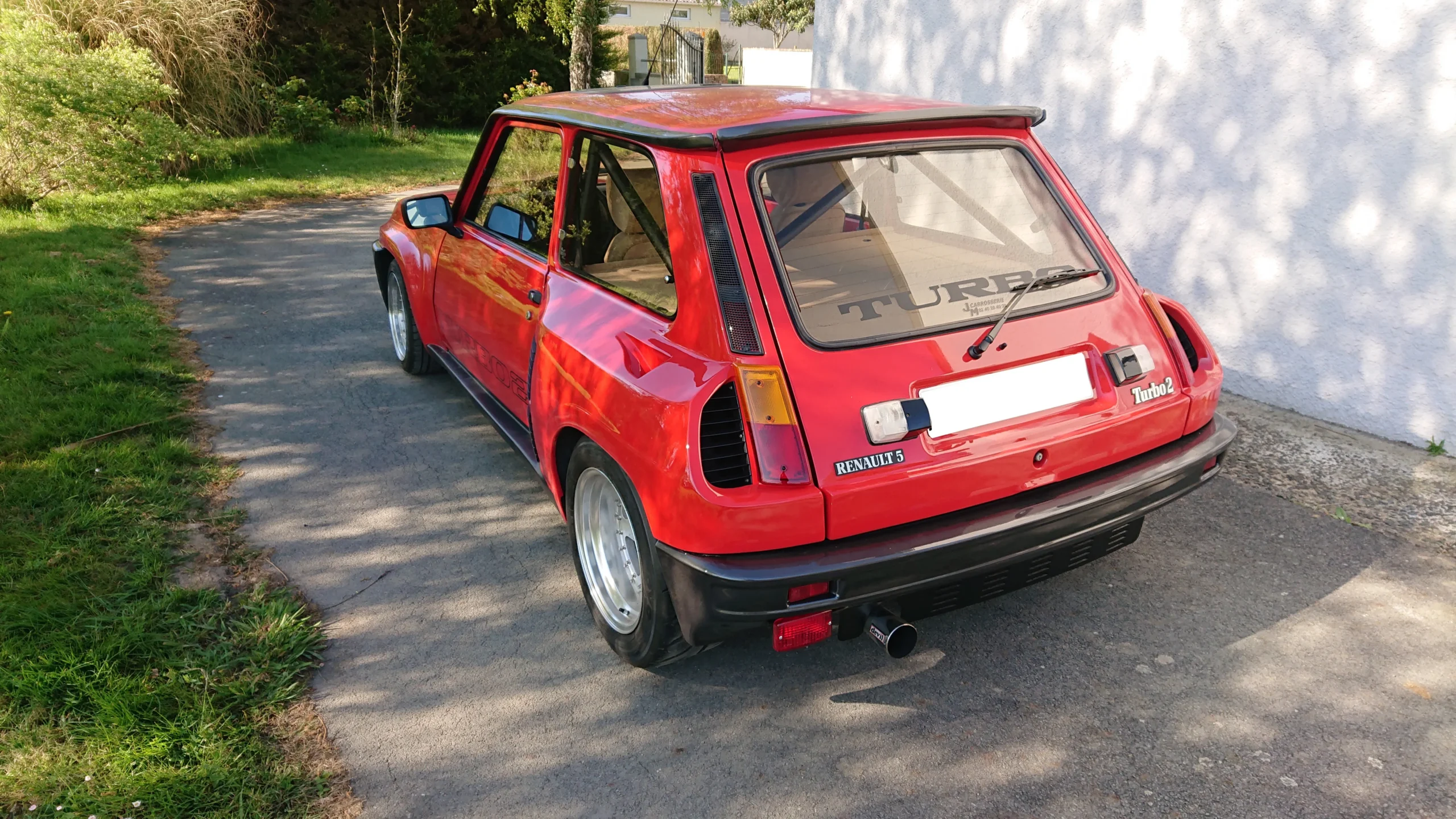 photos-r5-alpine-turbo-restauration-voiture-le-hangar-a-bombinettes-15